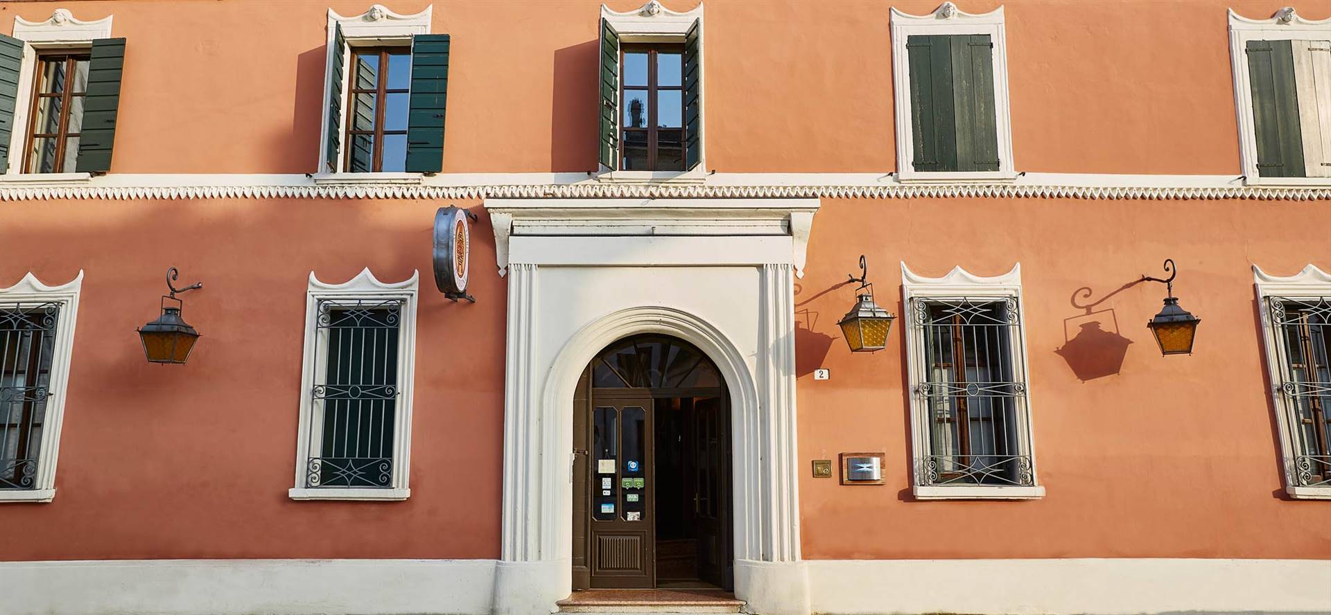 Albergo Il Leone ingresso